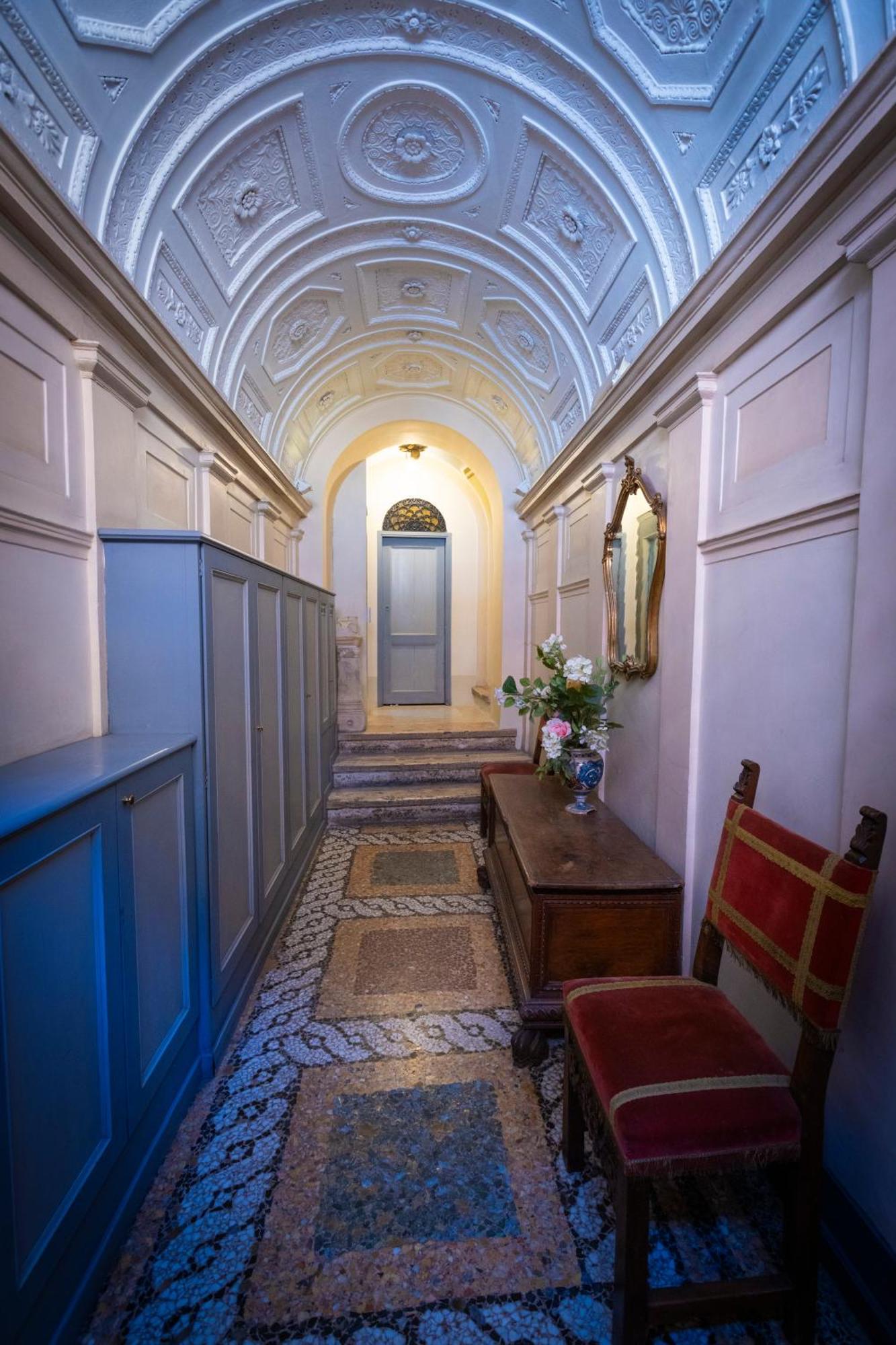 רומא Barberini Apt Close To Fontana Di Trevi מראה חיצוני תמונה