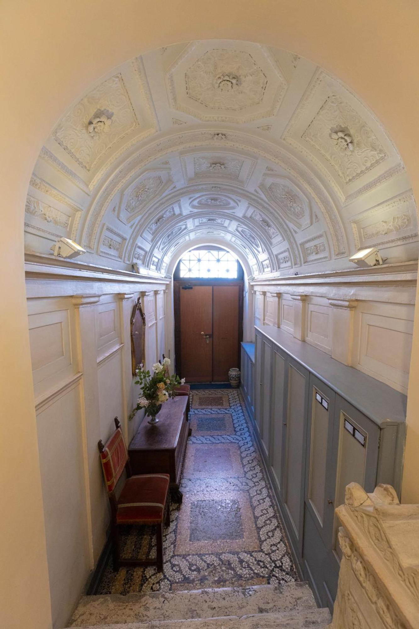 רומא Barberini Apt Close To Fontana Di Trevi מראה חיצוני תמונה